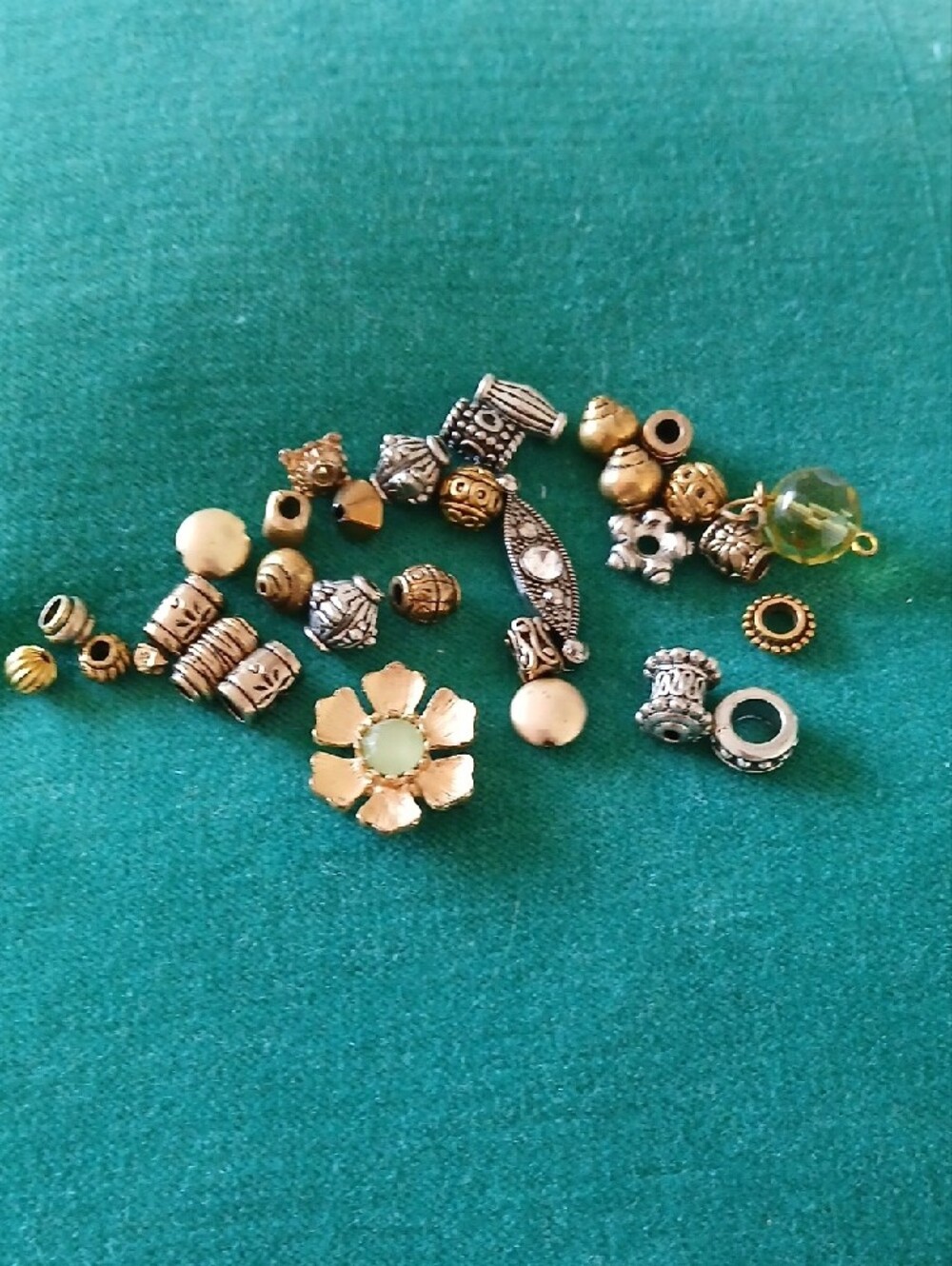 31 Mixed Metal Flower Charm and Bead Set - Gold and Silver